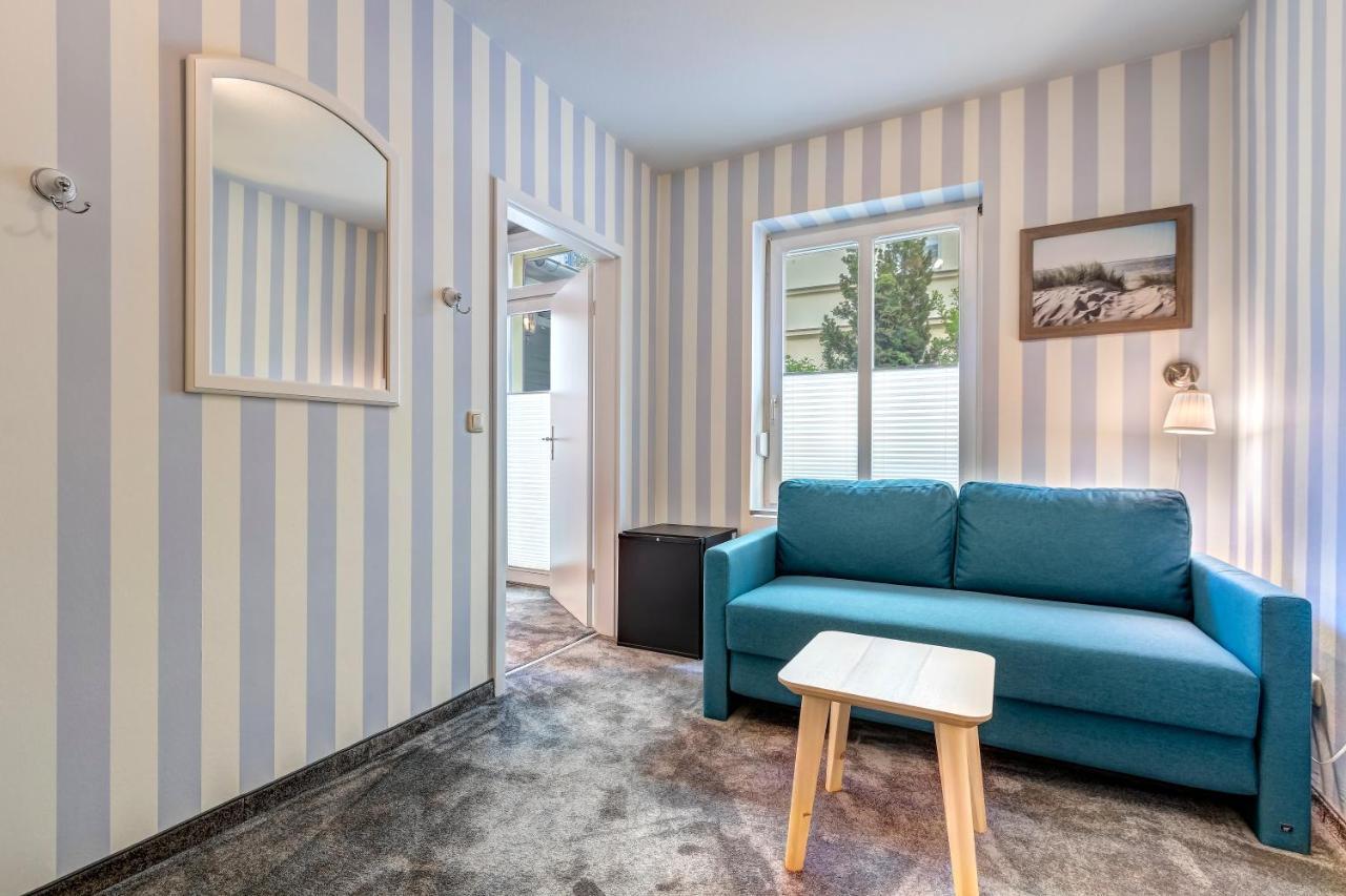 Hotel Villa Seeschloesschen Heringsdorf  Buitenkant foto
