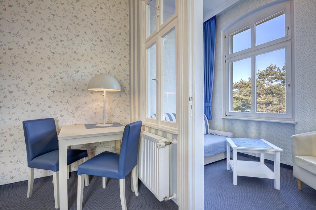 Hotel Villa Seeschloesschen Heringsdorf  Buitenkant foto