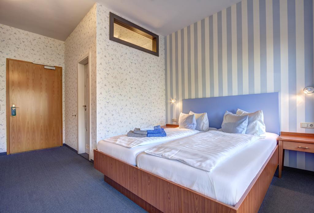 Hotel Villa Seeschloesschen Heringsdorf  Buitenkant foto